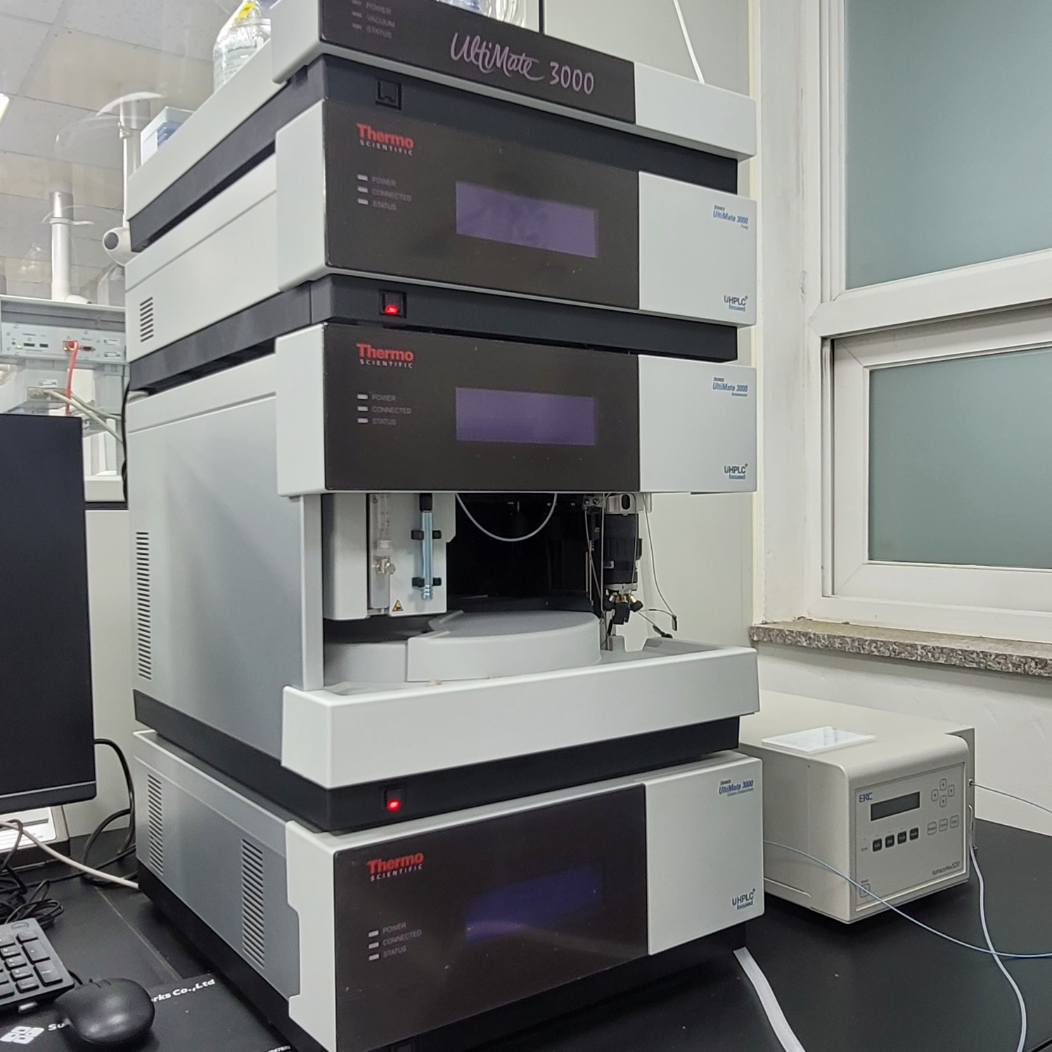 액체크로마토그래피_HPLC.RID.jpg